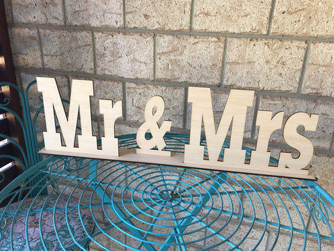 Mr and Mrs Sign